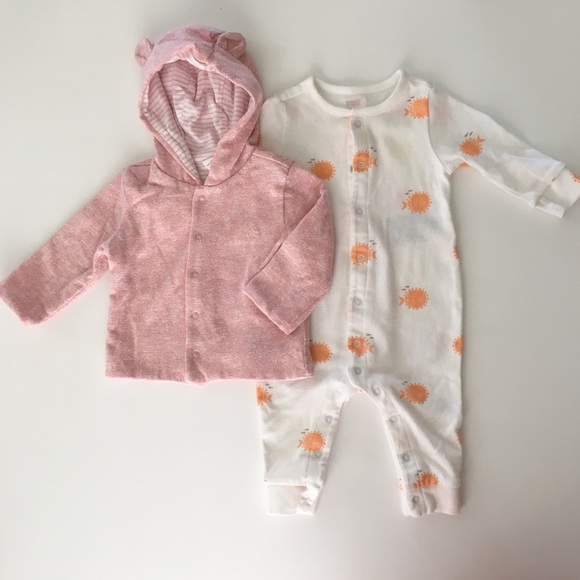 Baby Gap Girls First Favorites Lot 3-6 Months PJ and Pink Bear Hoodie 3-6 Months - Picture 2 of 7